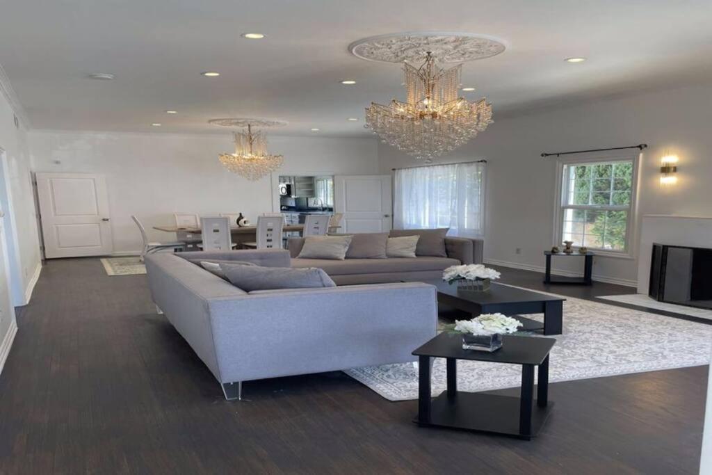 Appartamento 3 Bd In Heart Of Beverly Hills *