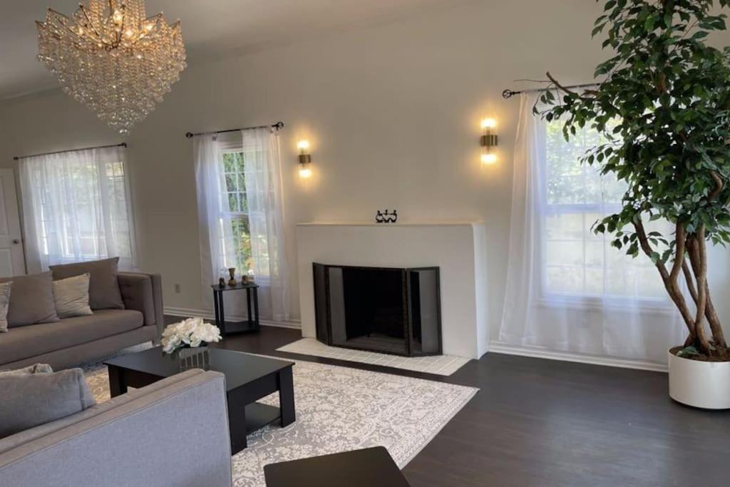 Appartement 3 Bd In Heart Of Beverly Hills *