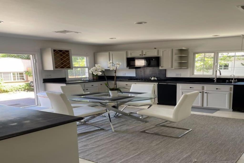 3 Bd In Heart Of Beverly Hills Appartement